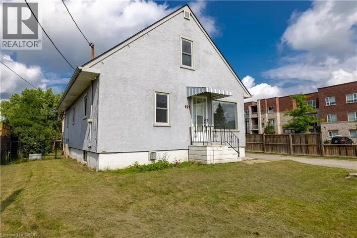 521 SOUTH PELHAM Road Unit# Upper, Welland, Ontario L3C3C7