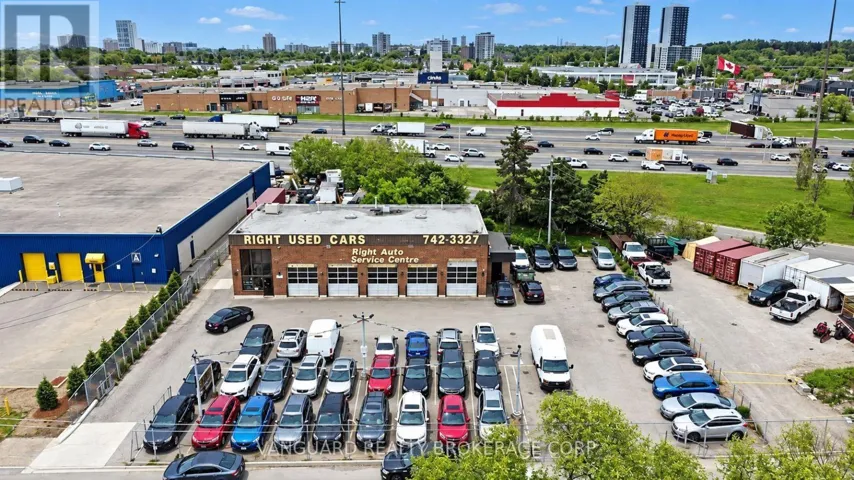 2025 WILSON AVENUE, Toronto (Humberlea-Pelmo Park), Ontario M9M1A9