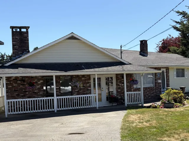 12204 85A AVENUE, Surrey, British Columbia V3W3H6