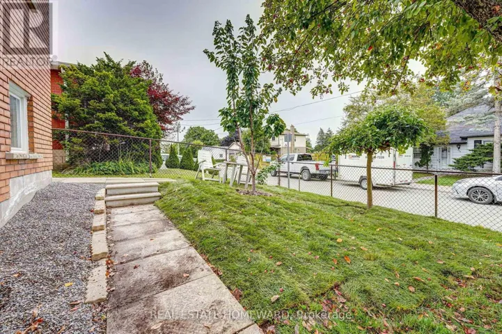 LOWER - 77 TORONTO STREET, Bradford West Gwillimbury (Bradford), Ontario L3Z1N7