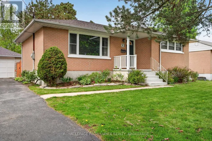 32 LENNOX STREET, Kingston (City SouthWest), Ontario K7M4S2