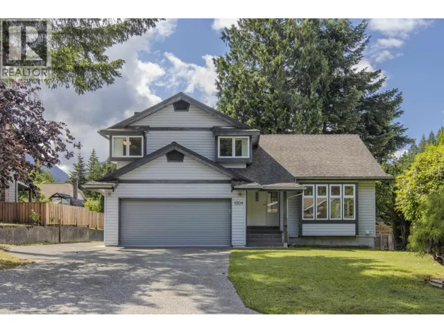 1004 PIA ROAD, Squamish, British Columbia V0N1T0
