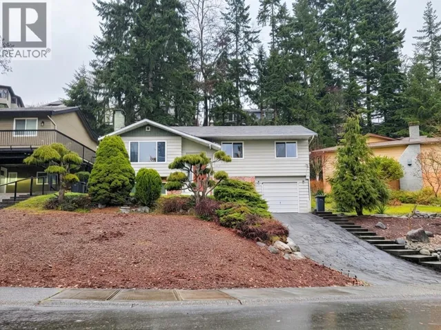 2519 PENSHURST COURT, Coquitlam, British Columbia V3K5S2