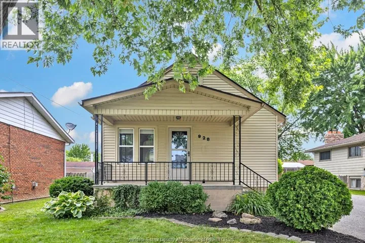 928 LACASSE BOULEVARD, Tecumseh, Ontario N8N2C5