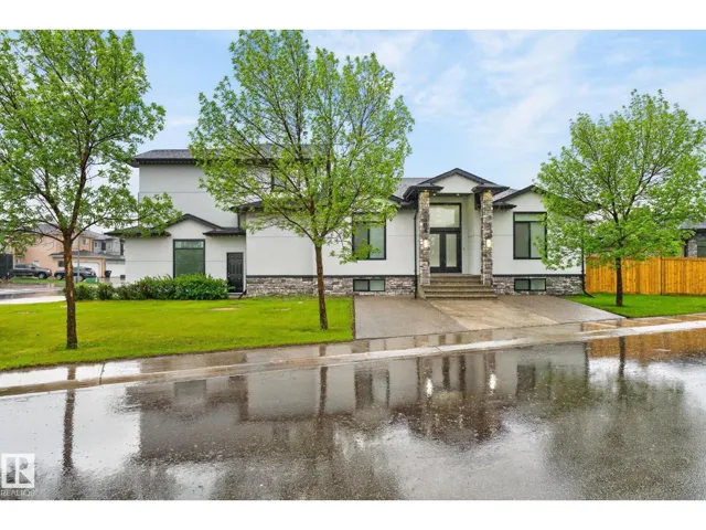 7304 164 AV NW, Edmonton, Alberta T5Z3Y3