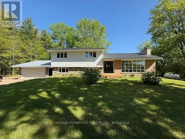 410 GREEN LAKE ROAD, North Algona Wilberforce, Ontario K8A6W4