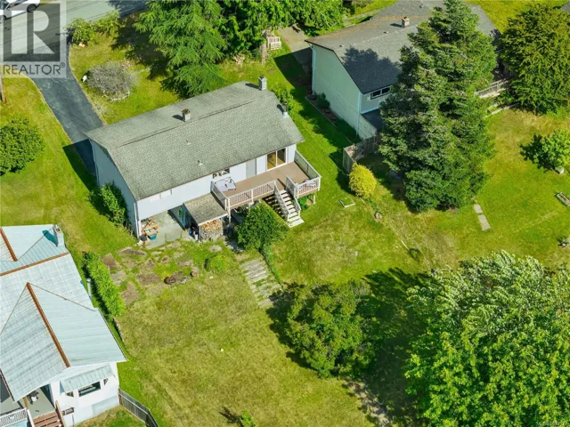 221 Spar St, Sayward, British Columbia V0P1R0