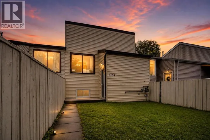 1104 53C Street SE, Calgary, Alberta t2a1w4
