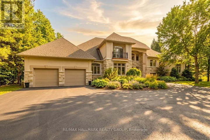 5800 QUEENSCOURT CRESCENT, Ottawa, Ontario K4M1K3