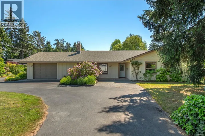 1829 Galerno Rd, Campbell River, British Columbia V9W5W7