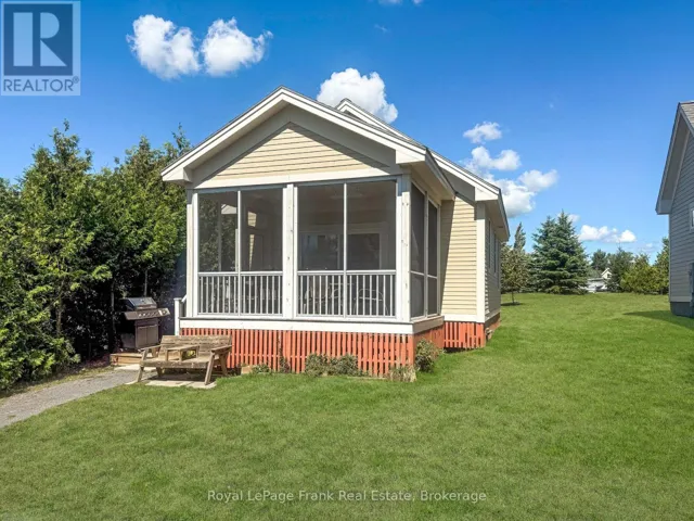 27 - 13 BUTTERNUT LANE, Prince Edward County (Athol Ward), Ontario K0K1P0