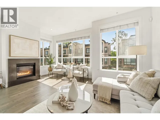 30 100 WOOD STREET, New Westminster, British Columbia V3M0H6