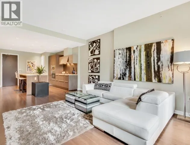 1618 COLUMBIA STREET, Vancouver, British Columbia B5Y0B6