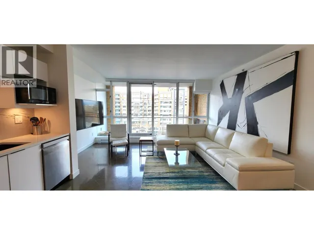 714 221 UNION STREET, Vancouver, British Columbia V6A0V4