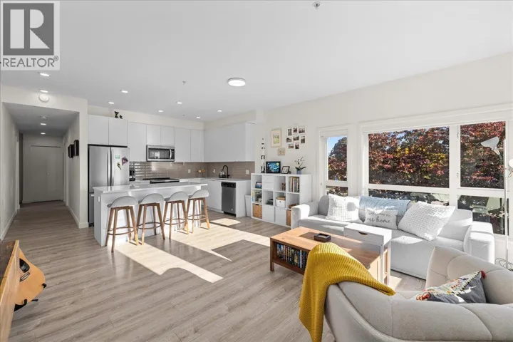 402 610 BRANTFORD STREET, New Westminster, British Columbia V3M1W7