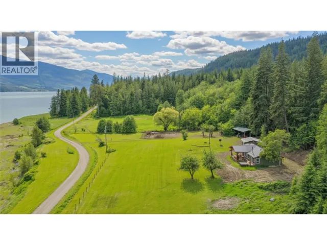 350 LOWER INONOAKLIN NORTH ARM Road, Edgewood, British Columbia V0E1J0