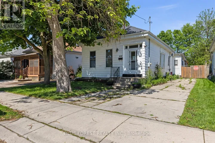 208 MAITLAND STREET, London East (East K), Ontario N6B2Y1