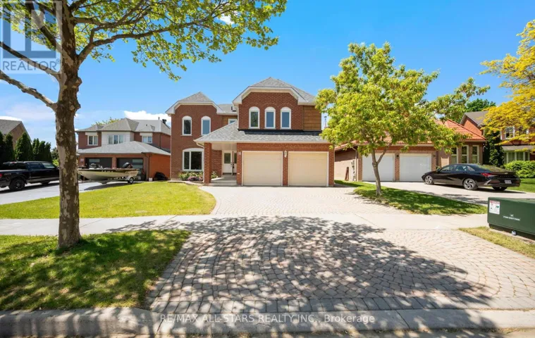 18 LISMER COURT, Markham (Unionville), Ontario L3R0G2