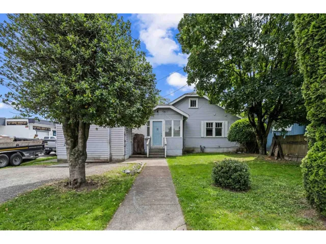 45948 CHESTERFIELD AVENUE, Chilliwack Downtown, Chilliwack, British Columbia V2P1M4