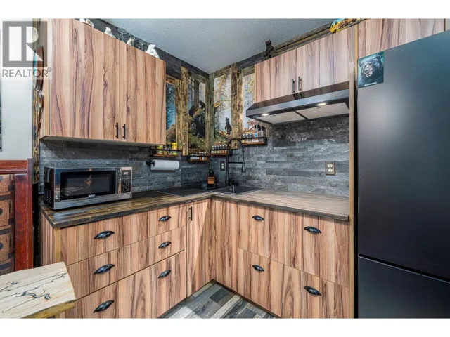 20 Kettleview Road Unit# 305, Big White, British Columbia V1P1T4