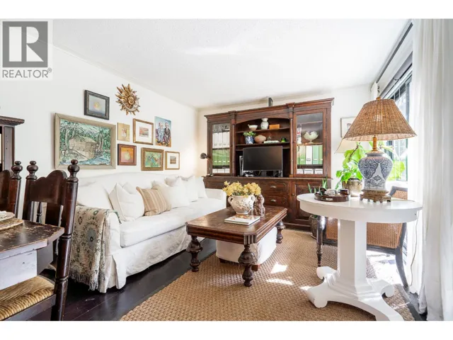 2 303 AFTON LANE, Port Moody, British Columbia V3H3V8