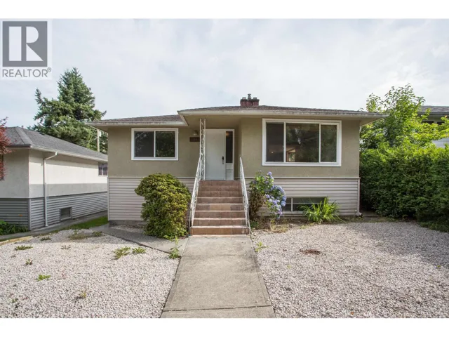 2536 E 29TH AVENUE, Vancouver, British Columbia V5R1V1