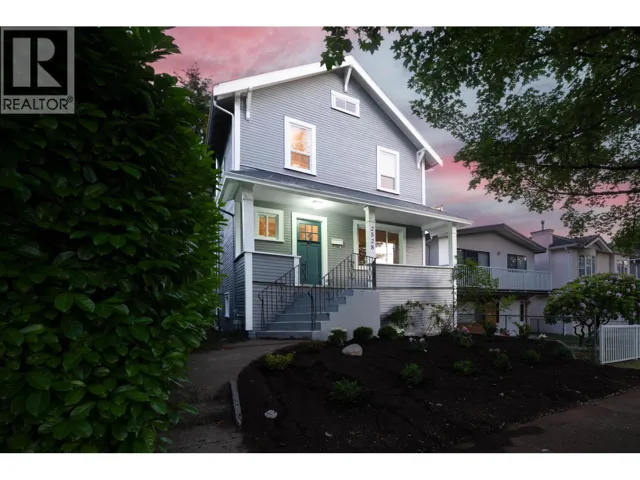 2528 ADANAC STREET, Vancouver, British Columbia V5K2M5
