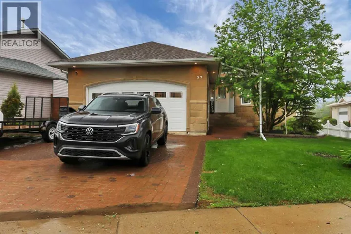 27 Fern Glade Crescent, Sylvan Lake, Alberta T4S1Z7