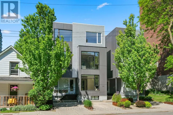 26 STONEHURST AVENUE, Ottawa, Ontario K1Y1R4
