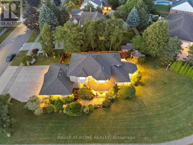 7775 ST AUGUSTINE CRESCENT, Niagara Falls (Mt. Carmel), Ontario L2H2X3