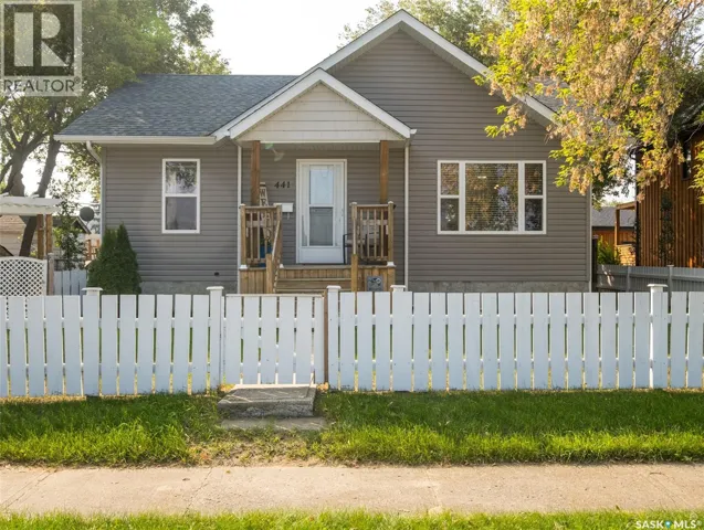 441 6th STREET E, Prince Albert, Saskatchewan S6V0N3