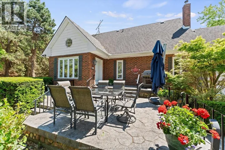 930 Road 4 E (Cty Rd 18), Kingsville, Ontario N9Y2E5