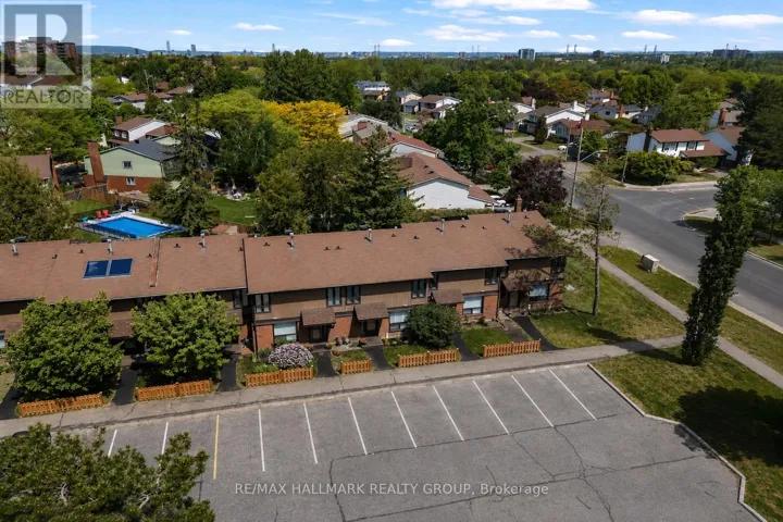 41 - 890 CAHILL DRIVE W, Ottawa, Ontario K1V9A4