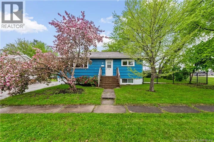 82 Eighth Street, Moncton, New Brunswick E1E3E9
