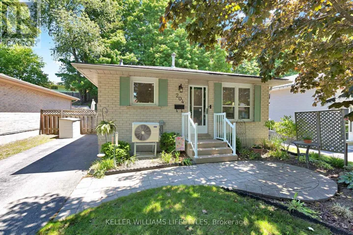 204 POCHARD LANE, London East (East P), Ontario N5W5Z3