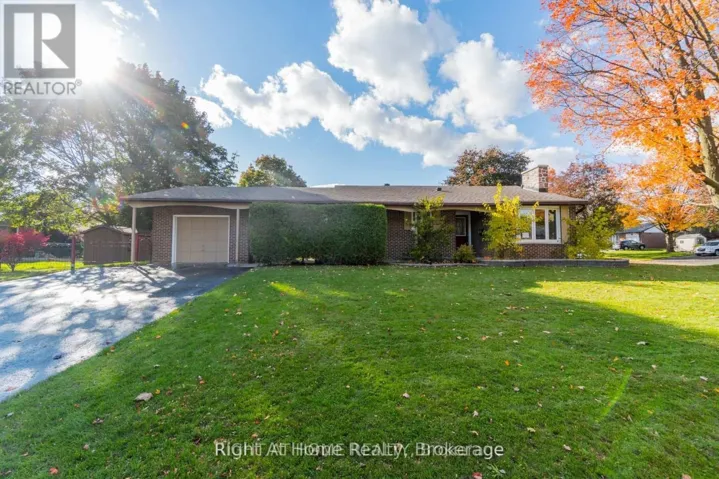 899 FLORELL DRIVE, Oshawa (Donevan), Ontario L1H6W3