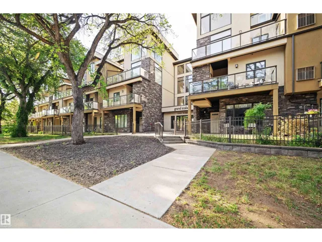 #29 11518 76 AV NW, Edmonton, Alberta T6G0K7