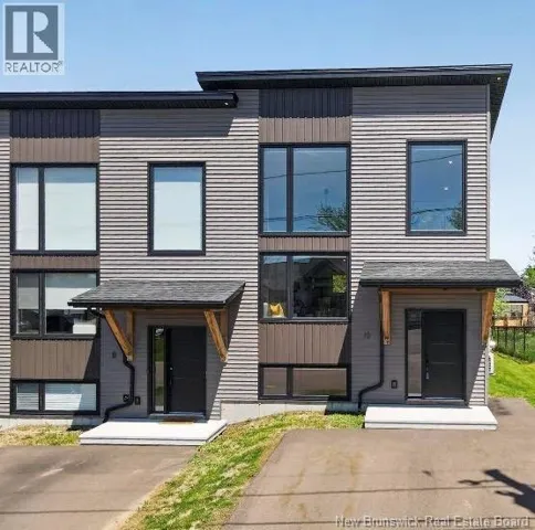 10 De la Colline Court, Dieppe, New Brunswick E1A6N3