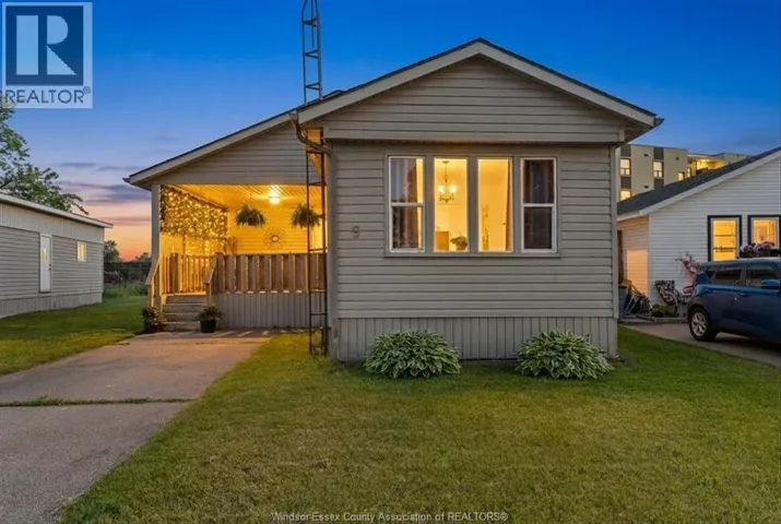 9 PARKSIDE, McGregor, Ontario N0R1J0