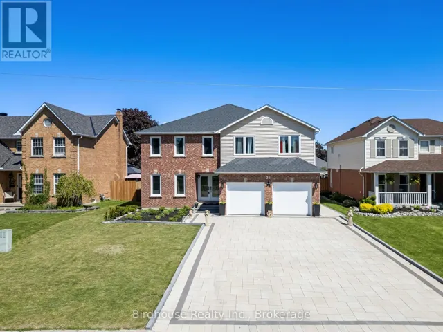 26 WALKER STREET, Kawartha Lakes (Lindsay), Ontario K9V6C2