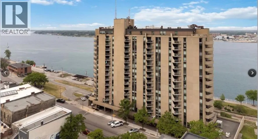 155 FRONT STREET Unit# 1505, Sarnia, Ontario N7T7V5