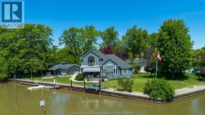 371 ALOHA DRIVE, Tecumseh, Ontario N8N1K1