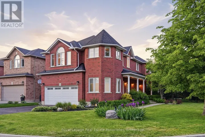 31 COMMANDO COURT, Hamilton (Waterdown), Ontario L8B0J6
