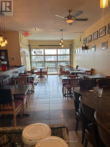 5983 CLARK AVENUE, Niagara Falls (Clifton Hill), Ontario L2G3W3