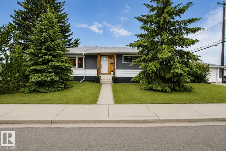 4904 103 AV NW, Edmonton, Alberta T6A0S9