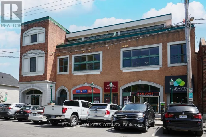 201 - 108 THIRD AVENUE, Ottawa, Ontario K1S2J8