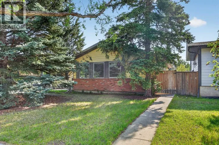 10540 Oakfield Drive SW, Calgary, Alberta T2W2A9