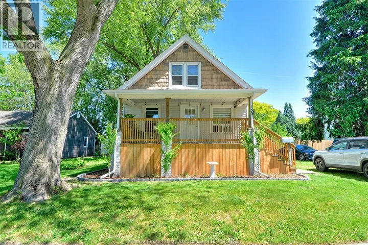 135 MAPLE, LaSalle, Ontario N9J1N7