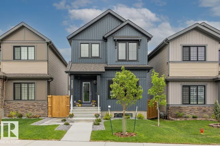 9307 221 ST NW, Edmonton, Alberta T5T6C9