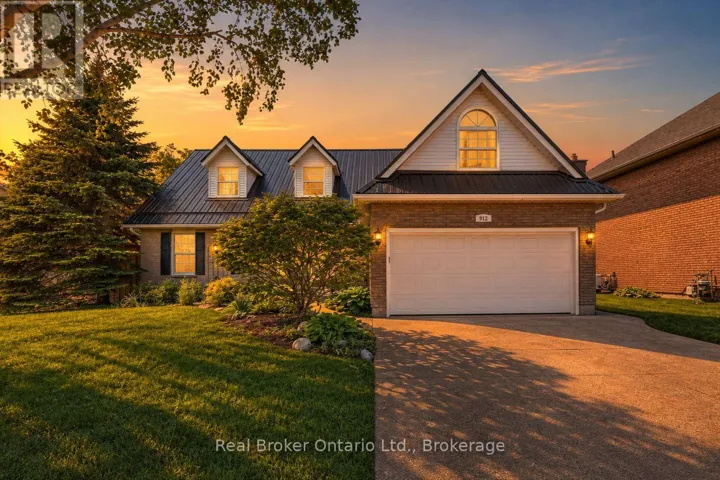 912 PARKWOOD DRIVE, Saugeen Shores, Ontario N0H2C2